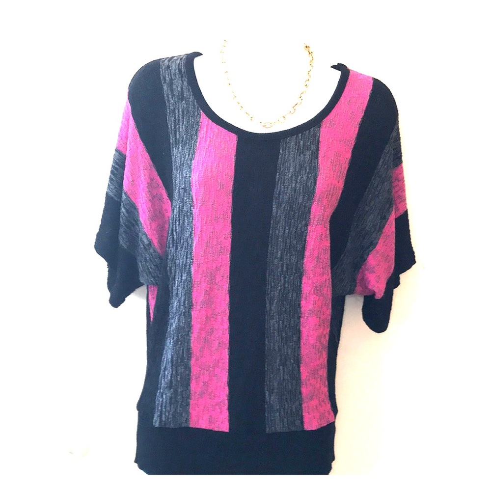 Forever 21 sweater short sleeve size small racing stripes pink and black